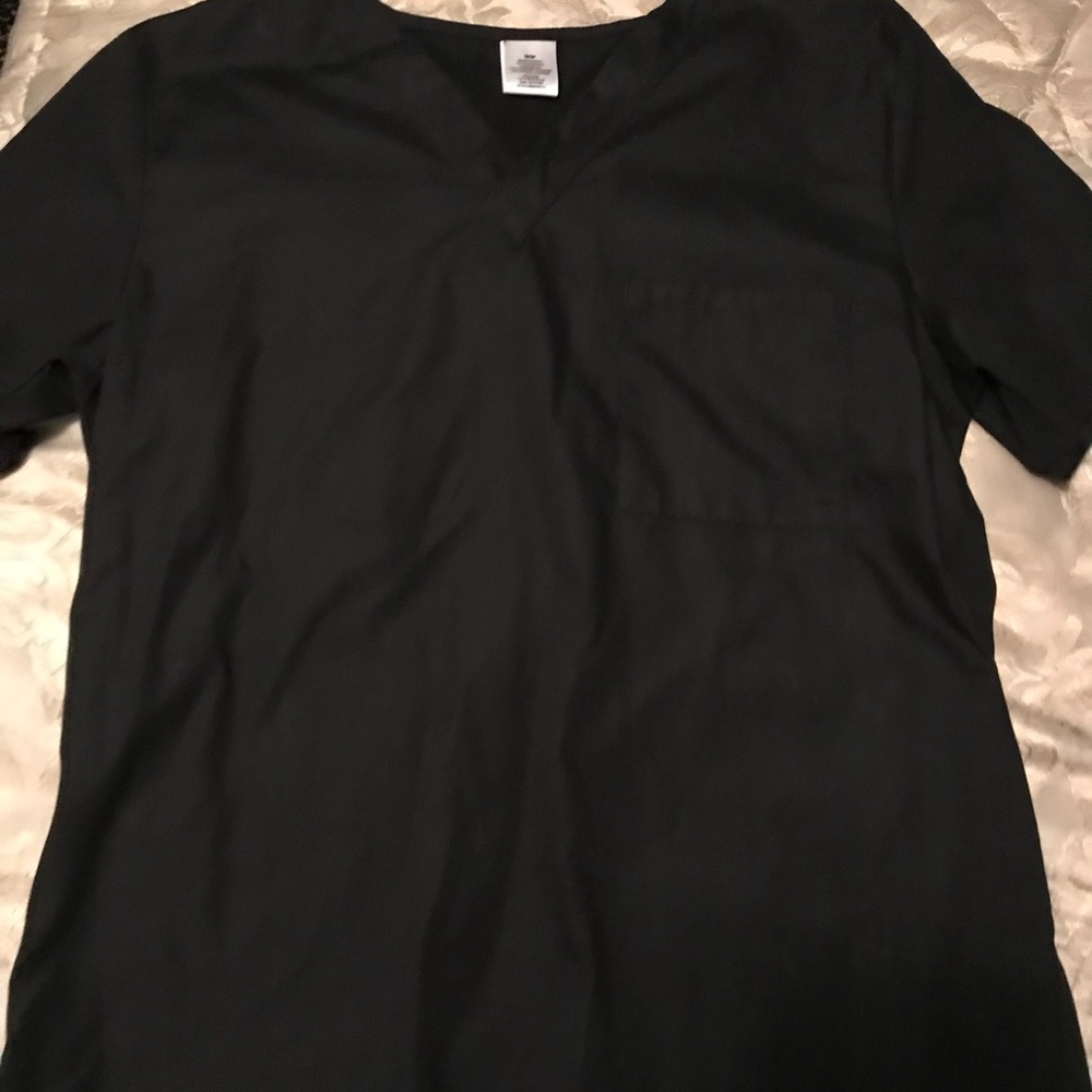 Black scrub top NWOT